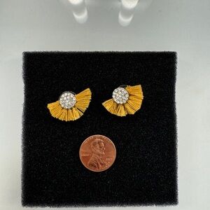Yellow fan earrings ✨